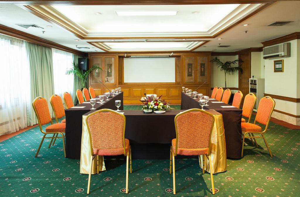 โรงแรมซาฮิดจายาลิปโป้ซิคารัง ชีการัง ภายนอก รูปภาพ